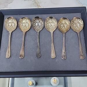 Vintage Sheffield Silver Plated 6 Serving Spoons